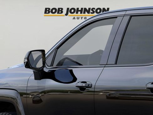 New 2025 Chevrolet Silverado EV RST image 12