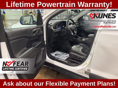 Used 2023 GMC Acadia SLT image 20