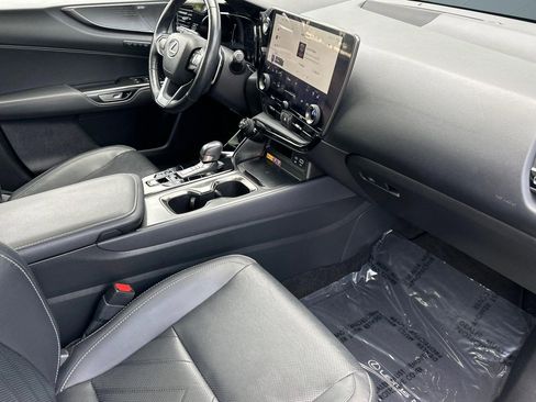 Certified 2025 Lexus NX 450h+ AWD w/ Towing Package (2000 Lbs) image 33