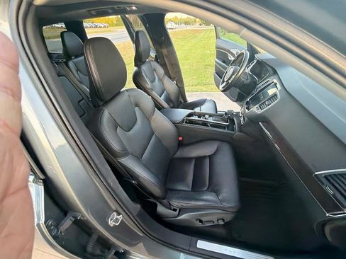 Used 2019 Volvo XC90 T6 Momentum w/ Protection Package Premier AWD/4WD image 29