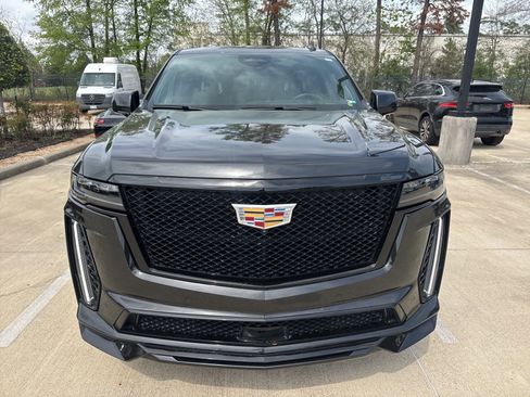 Used 2024 Cadillac Escalade ESV V w/ Heavy-Duty Trailer Package image 2