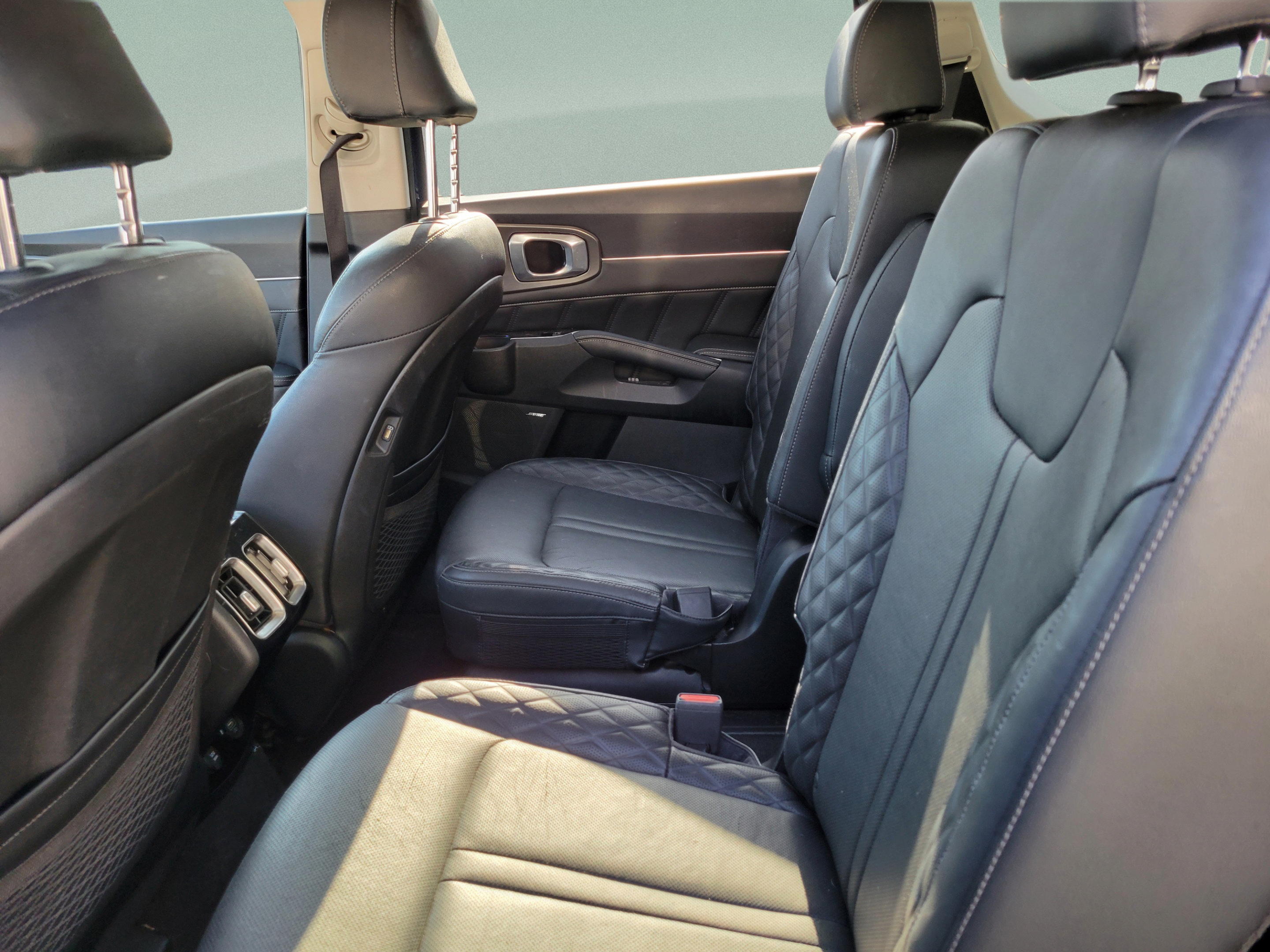 Used 2021 Kia Sorento SX FWD image 6