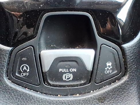 Used 2018 Jeep Compass Limited w/ Navigation Group AWD/4WD image 17