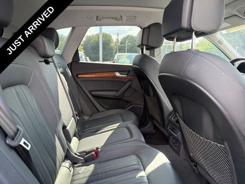 Used 2023 Audi Q5 2.0T Premium Plus w/ Premium Plus Package AWD/4WD image 17