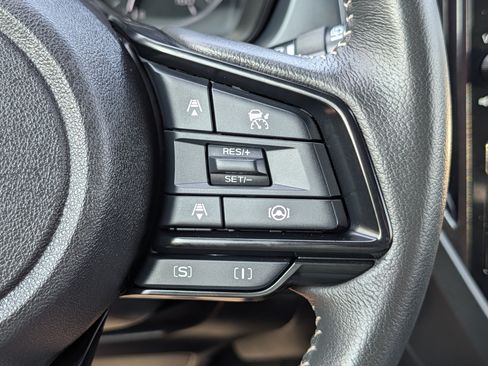 Certified 2025 Subaru Forester Premium AWD/4WD image 30