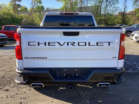 Used 2024 Chevrolet Silverado 1500 LT Trail Boss w/ Convenience Package II image 3