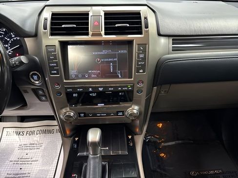 Used 2021 Lexus GX 460 Premium w/ Premium Package image 19
