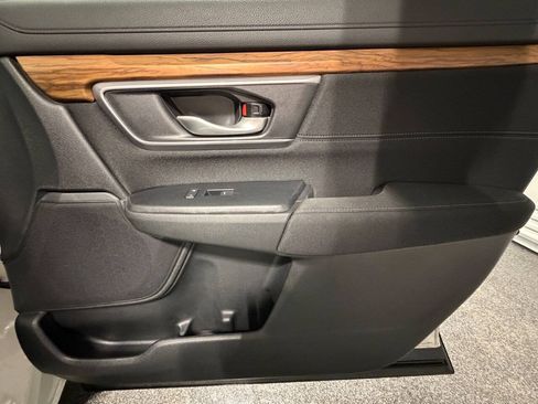 Used 2018 Honda CR-V EX image 16