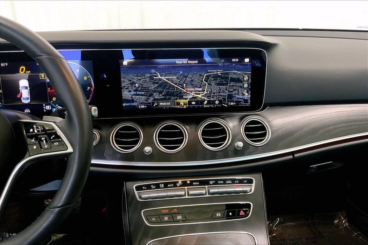 Used 2023 Mercedes-Benz E 350 4MATIC Sedan image 3