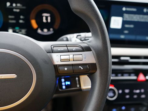 Certified 2025 Hyundai Tucson SEL image 28