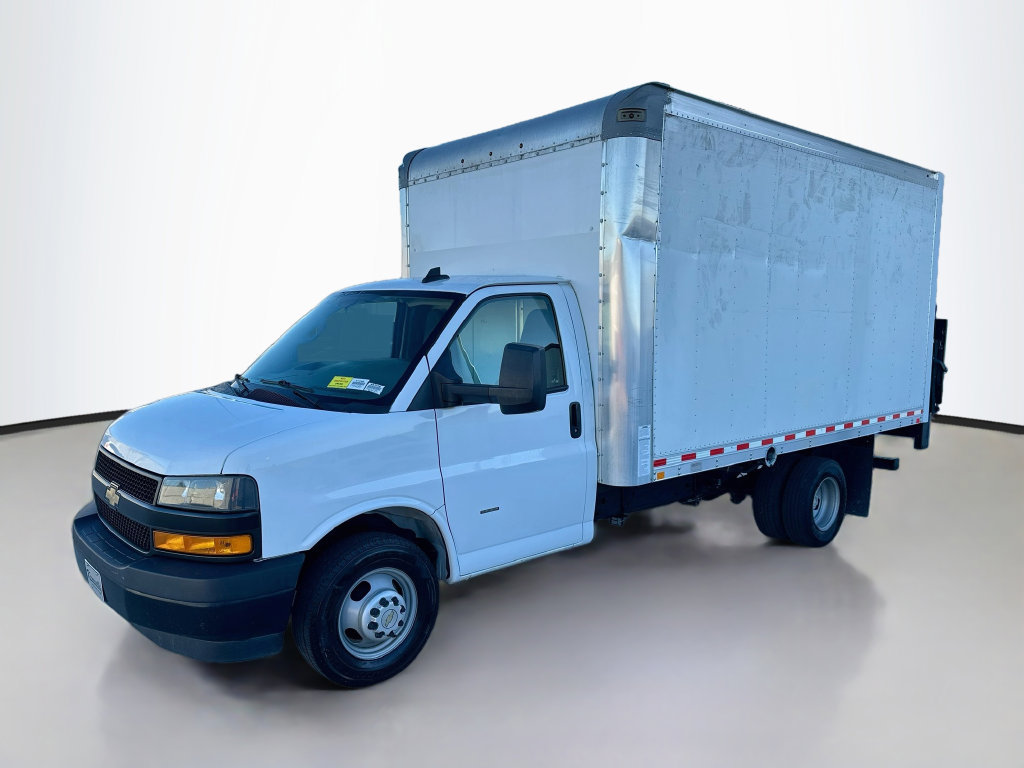 Used 2020 Chevrolet Express 3500 w/ Power Convenience Package RWD image 3