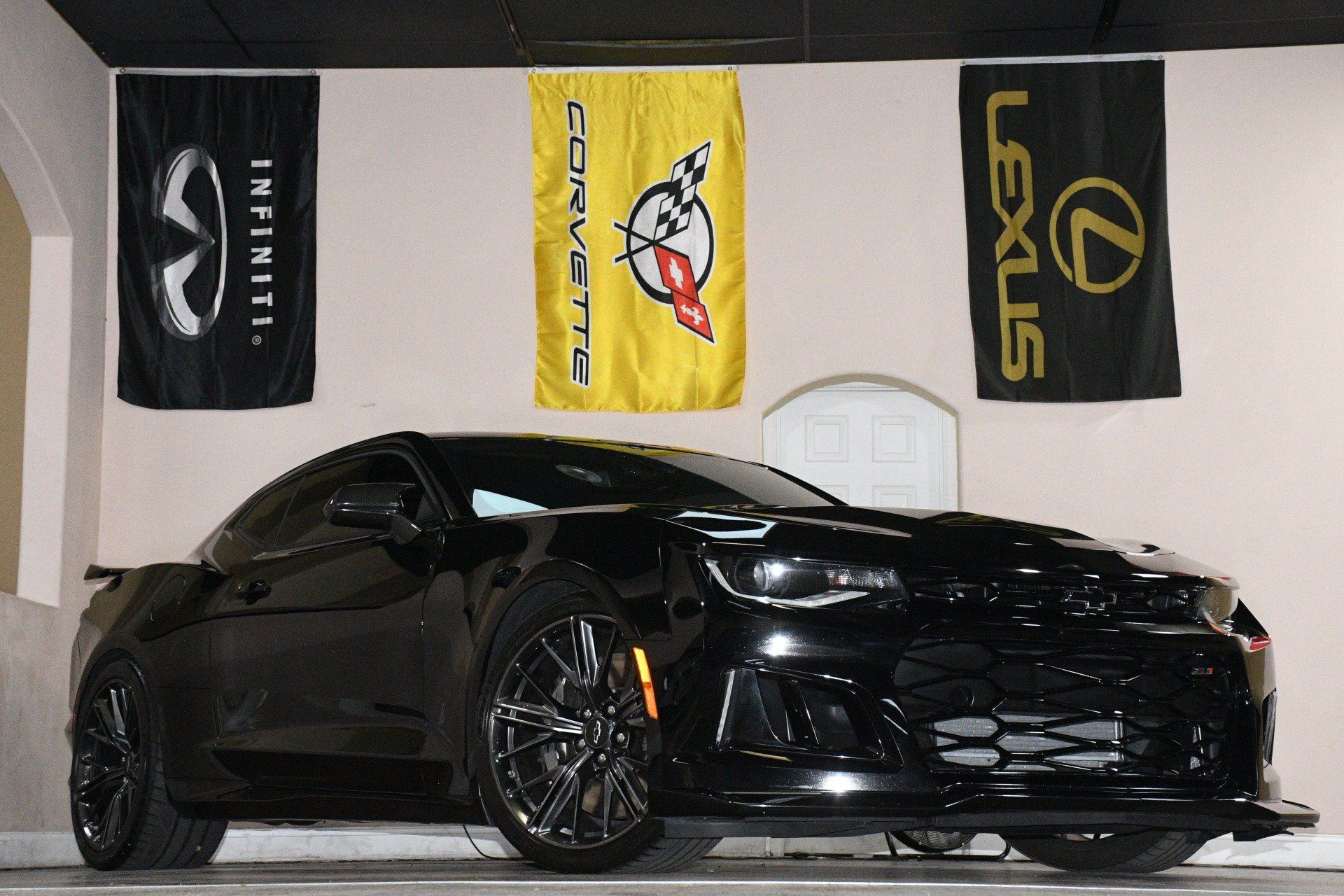 Used 2020 Chevrolet Camaro ZL1 RWD image 83