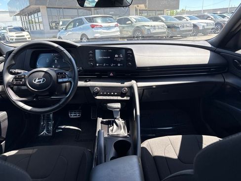 Certified 2025 Hyundai Elantra Sport FWD image 29