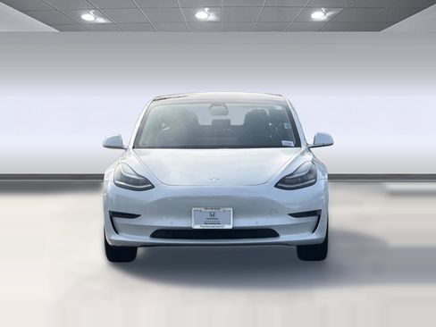 Used 2020 Tesla Model 3 Standard Range image 5