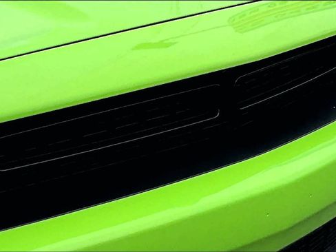 Used 2019 Dodge Challenger SXT w/ Blacktop Package image 32