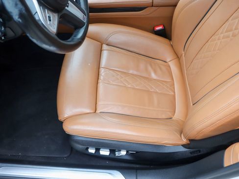 Used 2020 BMW 740i w/ M Sport Package image 16