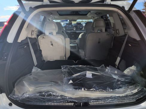New 2026 Volvo XC90 B6 Ultra w/ Lounge Package image 26
