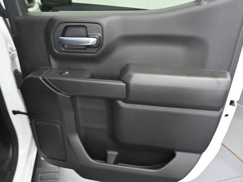 Used 2025 Chevrolet Silverado 1500 Custom AWD/4WD image 30