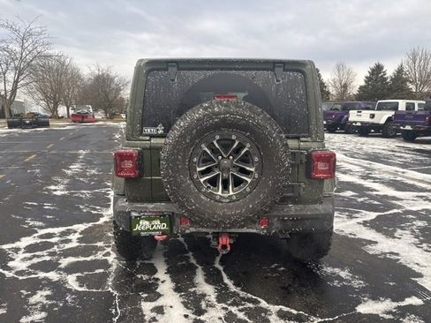 Used 2024 Jeep Wrangler Unlimited Rubicon image 6