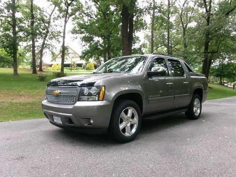 Used 2012 Chevrolet Avalanche LS w/ All-Star Edition AWD/4WD image 1