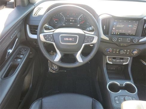 Used 2023 GMC Terrain SLT w/ Elevation Edition image 11