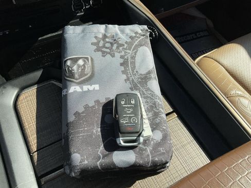 Used 2019 RAM 1500 Limited image 24