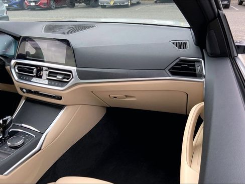 Used 2023 BMW 430i xDrive Convertible w/ Premium Package image 17