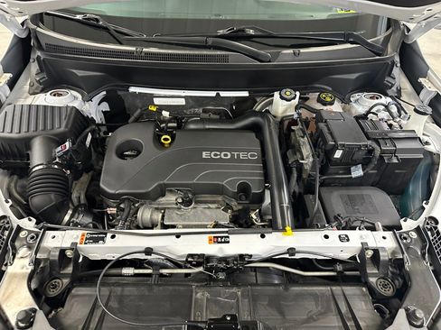 Certified 2022 GMC Terrain SLE w/ Driver Convenience Package image 38