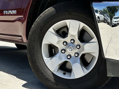 Used 2025 RAM 1500 Big Horn AWD/4WD image 11