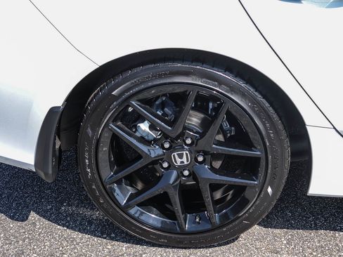 Certified 2024 Honda Civic Sport image 8