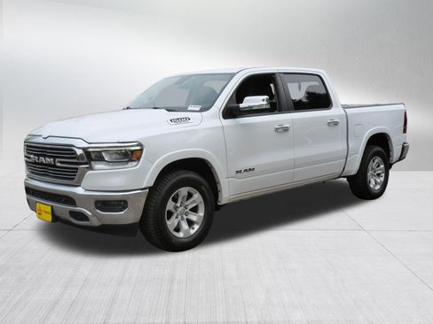 Used 2019 RAM 1500 Laramie AWD/4WD image 3