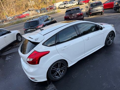 Used 2014 Ford Focus ST image 21