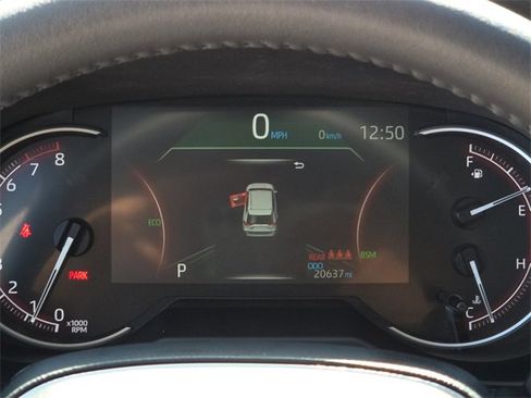 Used 2024 Toyota RAV4 XLE Premium image 31