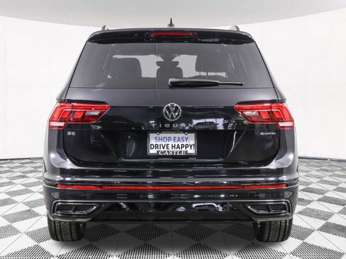 Used 2022 Volkswagen Tiguan SE R-Line image 18