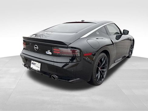 Used 2025 Nissan Z Performance w/ Floor Mat Package image 4