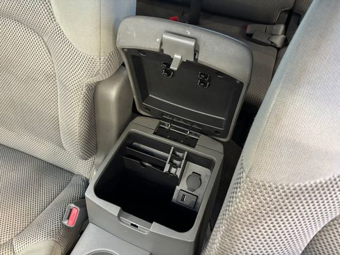 Used 2013 Nissan Frontier SV AWD/4WD image 17