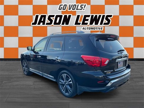 Used 2018 Nissan Pathfinder Platinum image 6