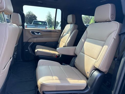 Certified 2022 Chevrolet Suburban Premier AWD/4WD image 27