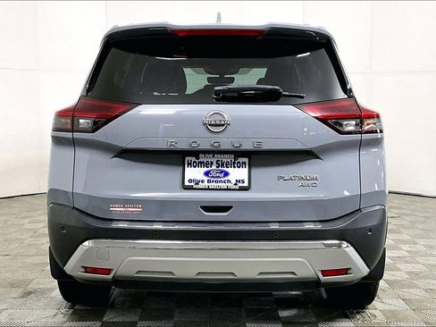 Used 2022 Nissan Rogue Platinum w/ Head-Up Display Package image 4