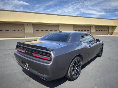 Used 2018 Dodge Challenger R/T Scat Pack RWD image 7