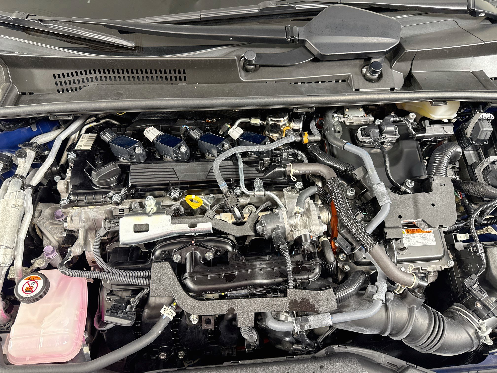 Certified 2025 Toyota Prius Plug-In Hybrid w/ Limited Premium Package FWD image 28