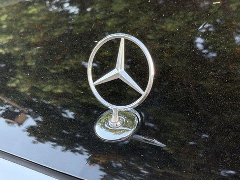 Used 2017 Mercedes-Benz S 550 Sedan image 10