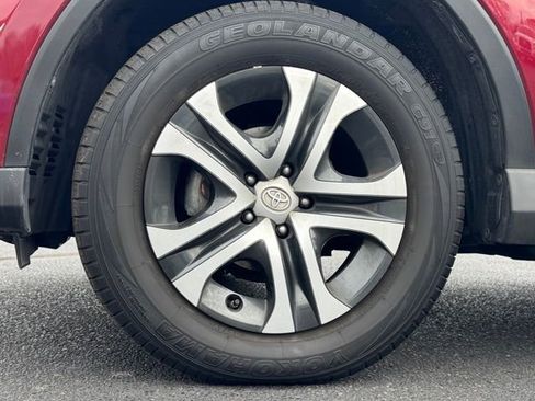 Used 2018 Toyota RAV4 LE w/ All Weather Liner Package image 32