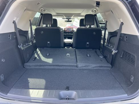 New 2026 Nissan Pathfinder SL image 37