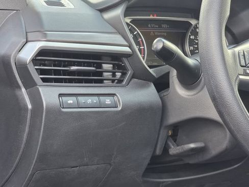 Used 2025 Nissan Altima 2.5 SV FWD image 19