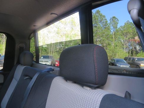 Used 2011 Nissan Titan PRO-4X image 28