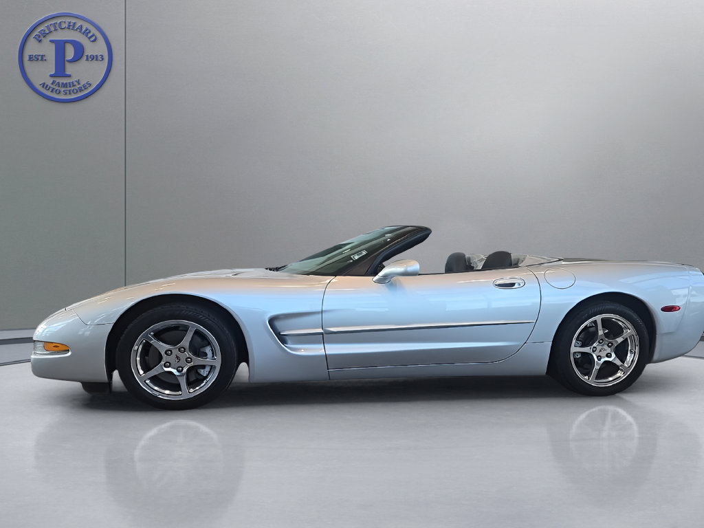 Used 2003 Chevrolet Corvette Convertible w/ Preferred Equipment Group1 RWD image 4