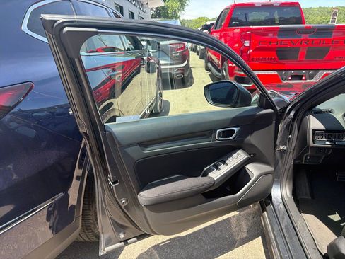 Used 2023 Honda Civic Sport image 15
