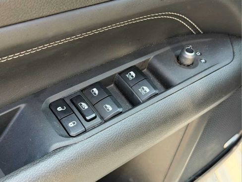 Used 2023 Jeep Compass High Altitude AWD/4WD image 5