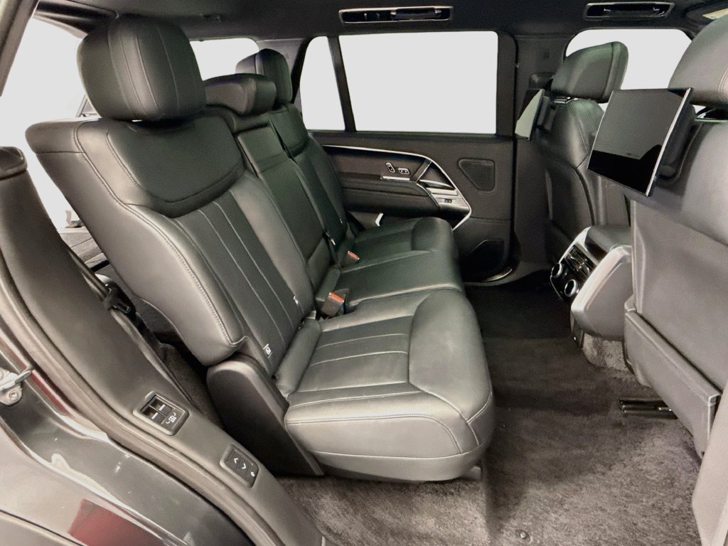 Used 2023 Land Rover Range Rover Long Wheelbase Autobiography AWD/4WD image 21